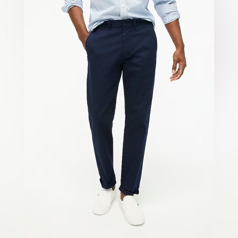 J. Crew Men’s Straight-fit stretch chino pant in Navy Blue